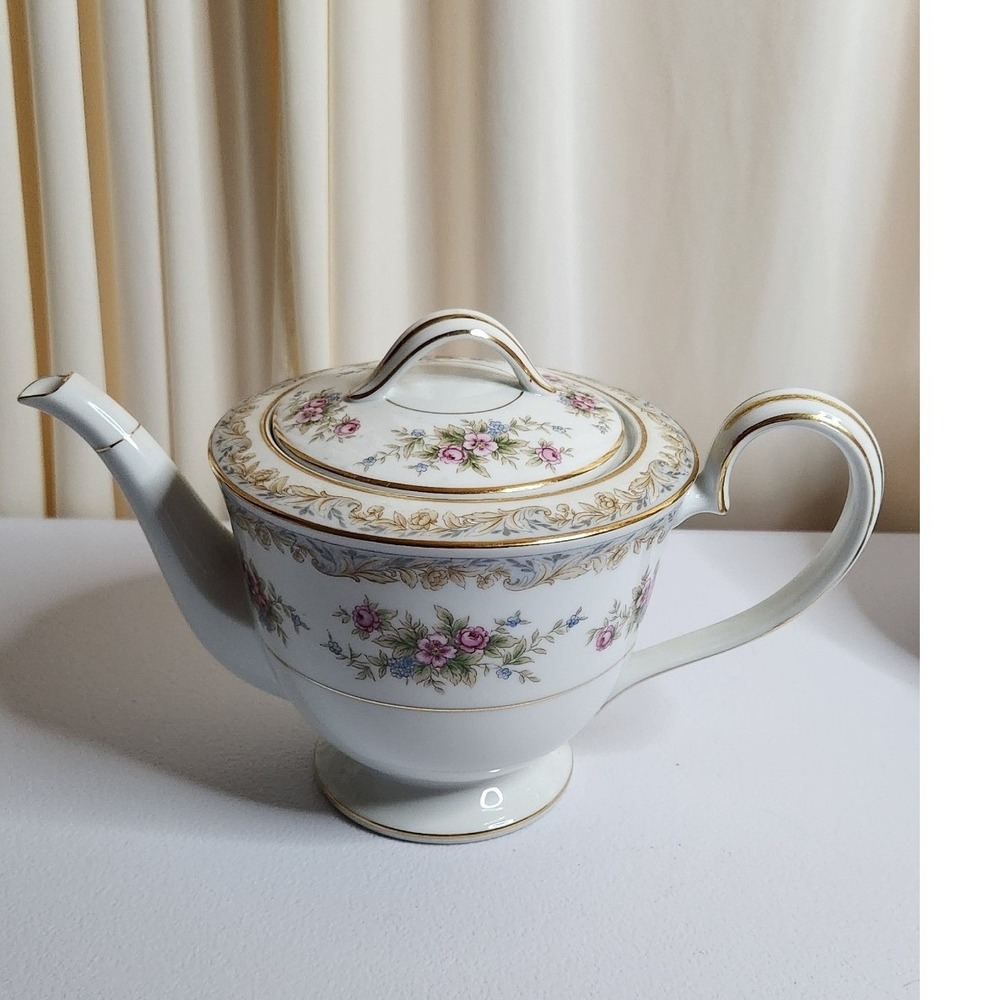Noritake Somerset Teapot